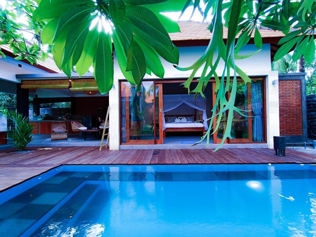 Coco Garden Pool Villas Kubutambahan  Exterior photo